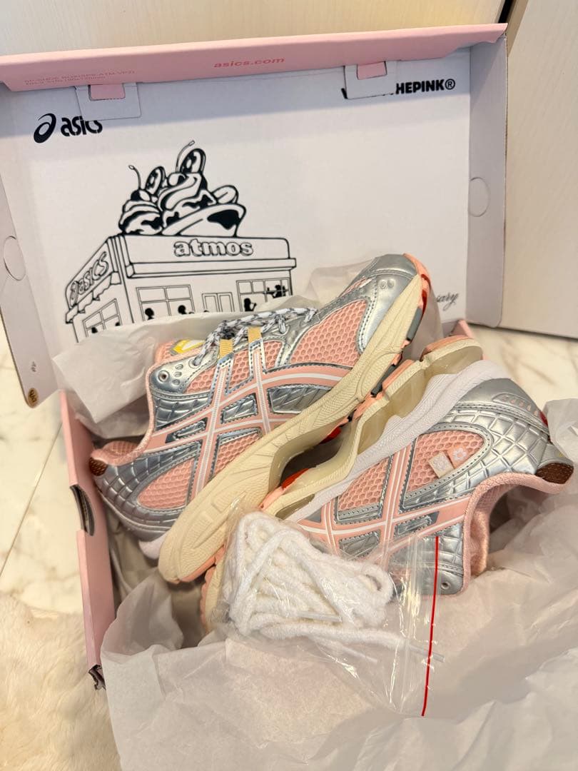 スパイク・シューズ asics GEL-NIMBUS 10atmos STRAWBERRYCREAM