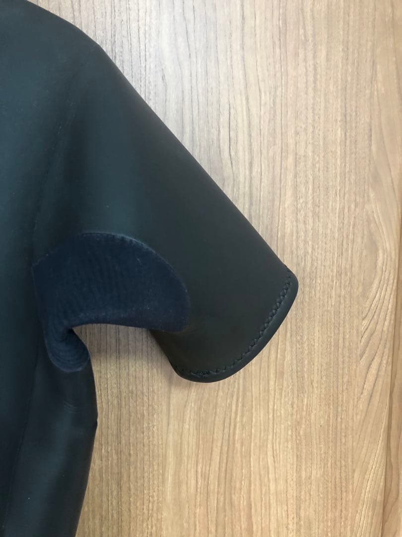 メンズフロントジップ半袖ジャケット　タッパー