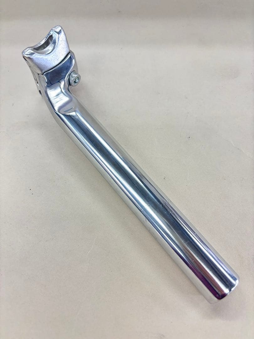 345 【新品希少】 ITM　アイティーエム シートポスト　アルミ製　φ26.8