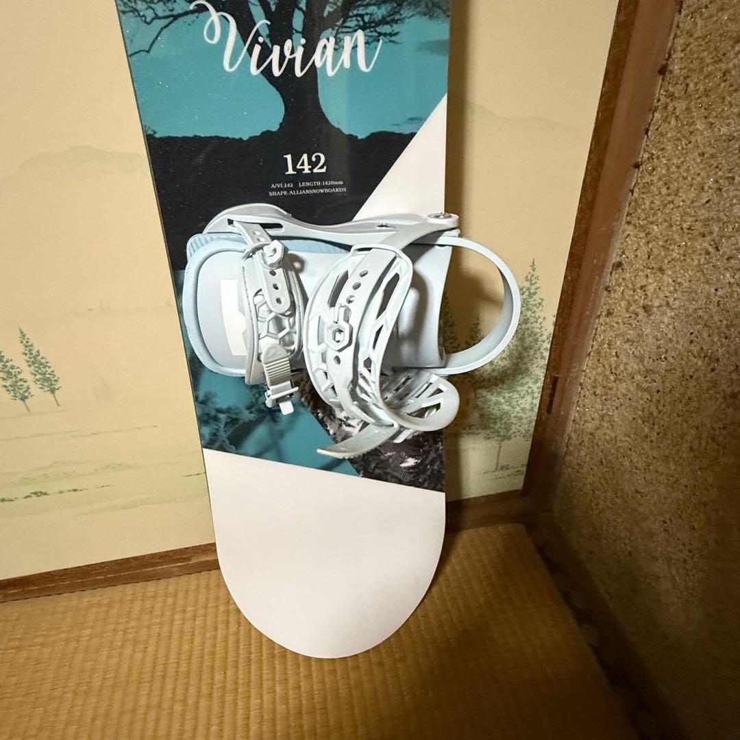 【ほぼ未使用】板　ALLIAN Vivian ビンディング　UNION