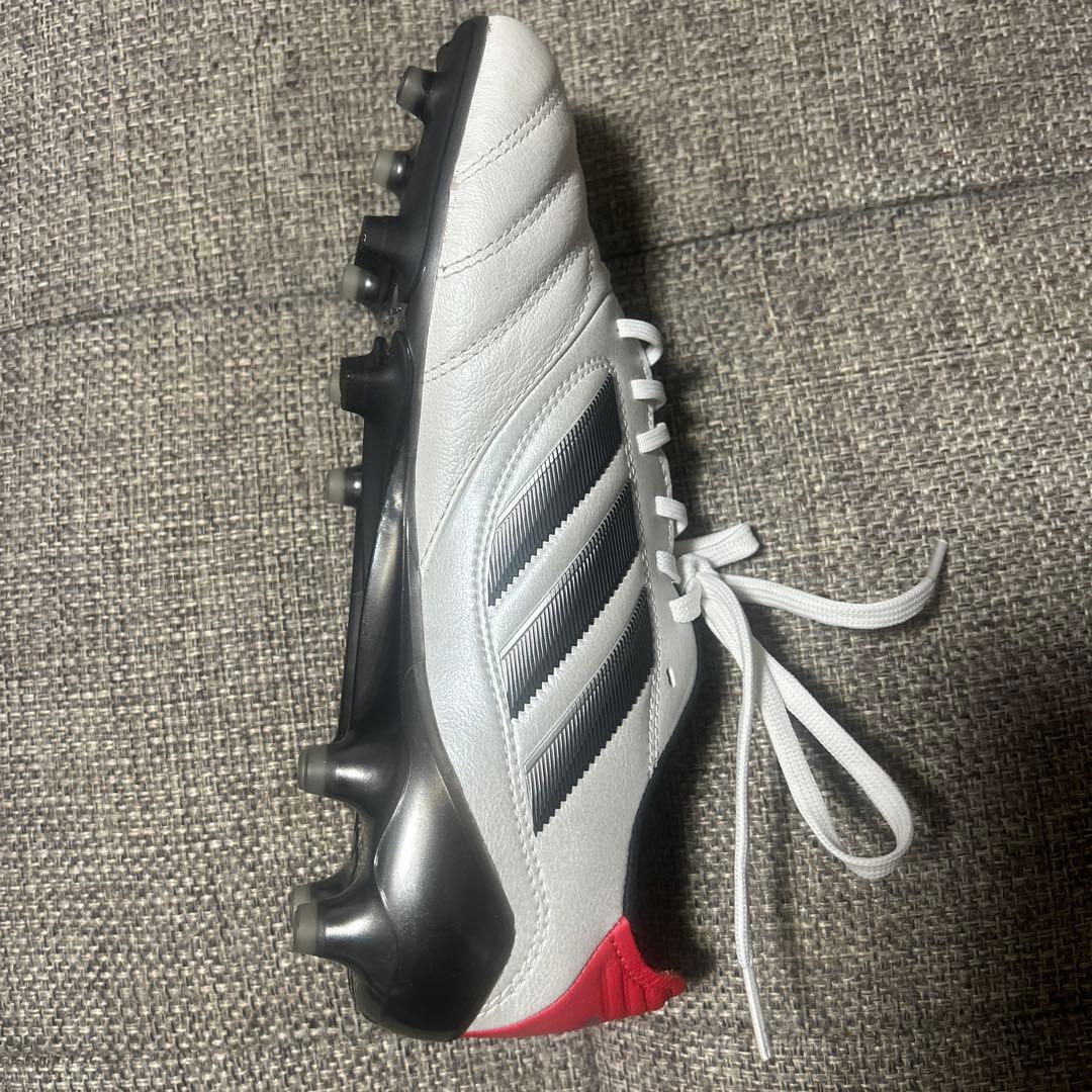 半額です！adidasコパアイコン II ELITE FGホワイト22.5cm