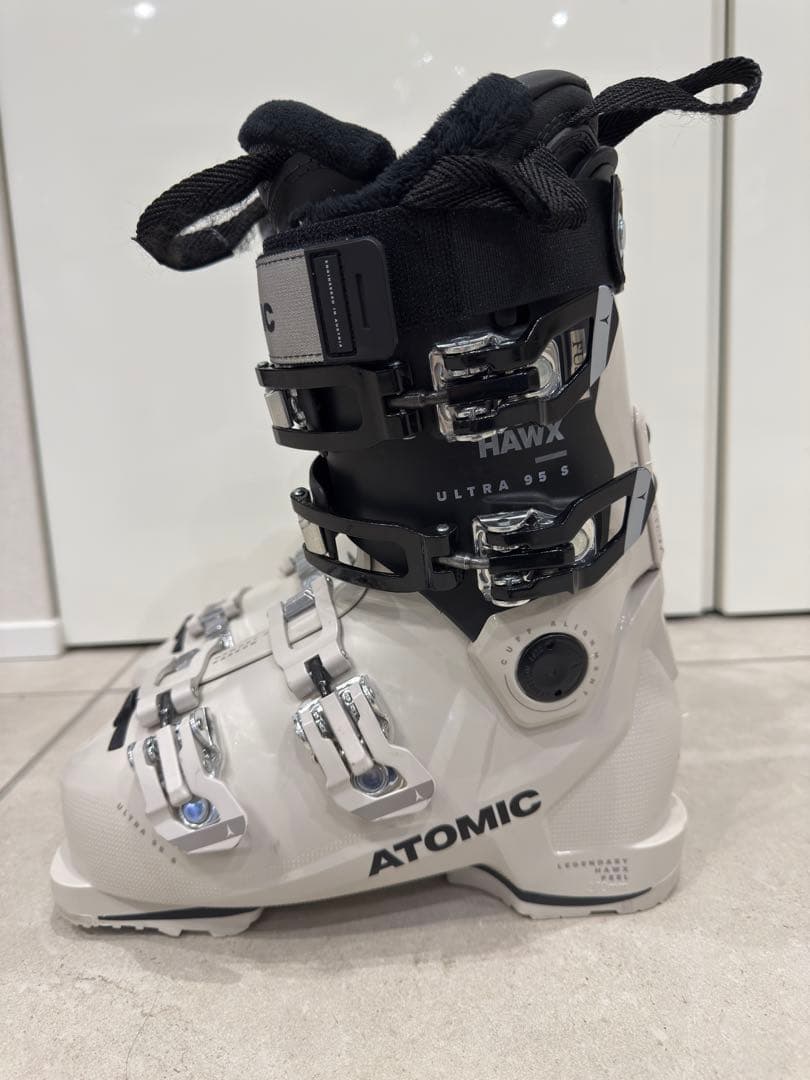 ATOMIC HAWX ULTRA 95s 23-23.5レディーススキーブーツ