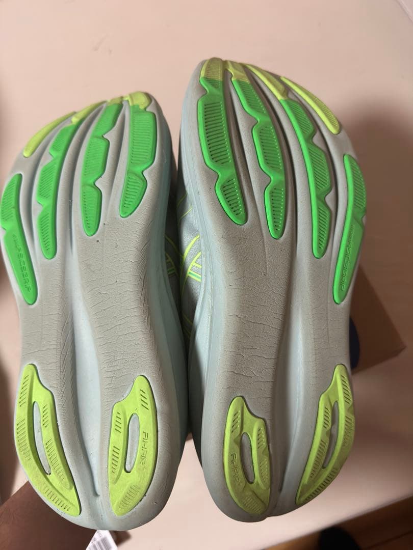 asics ゲルニンバス28 28センチ　ランニングシューズ