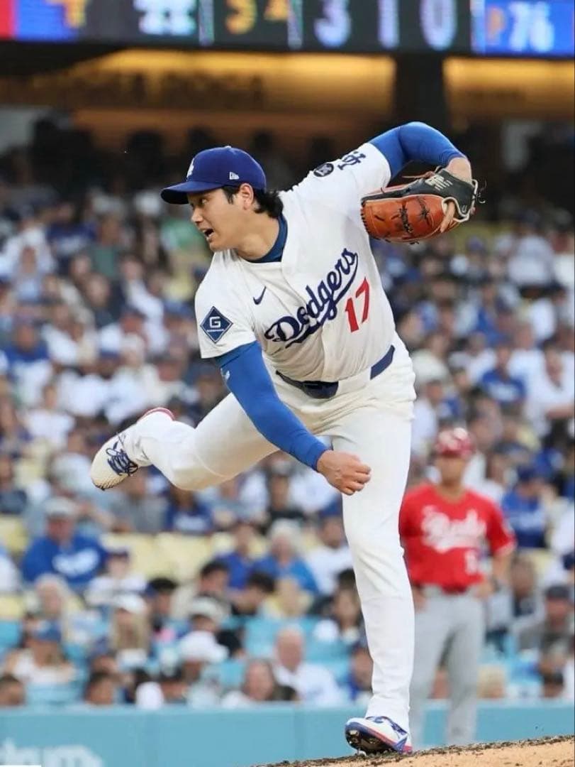 大谷翔平選手 50/50サインプリントフィギュアボール、MLB TOPPSカード