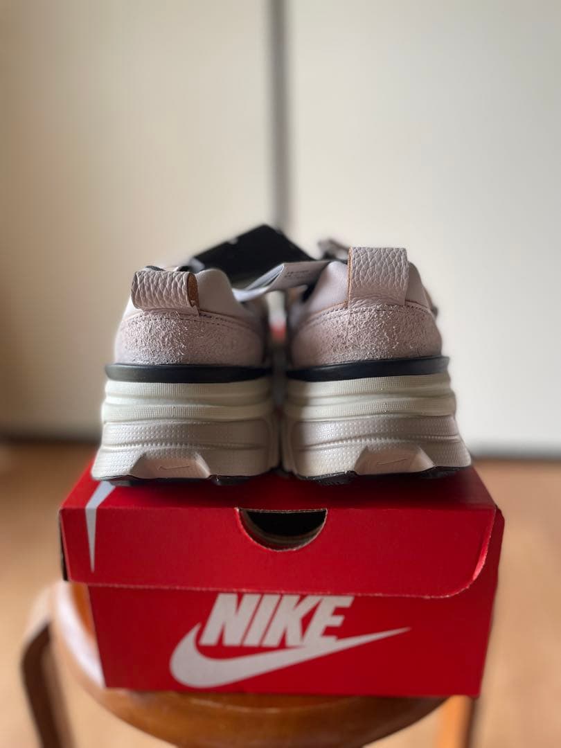 W NIKE V2K RUN ナイキウィメンズV2Kラン