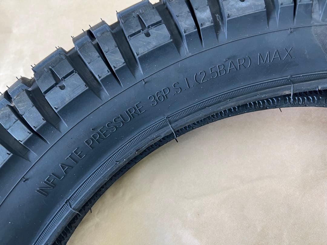super73 Ｅバイク　タイヤ 20x4.5