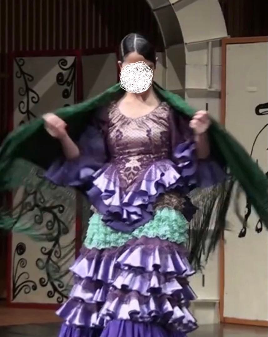 フラメンコドレス 紫色 フリル付き