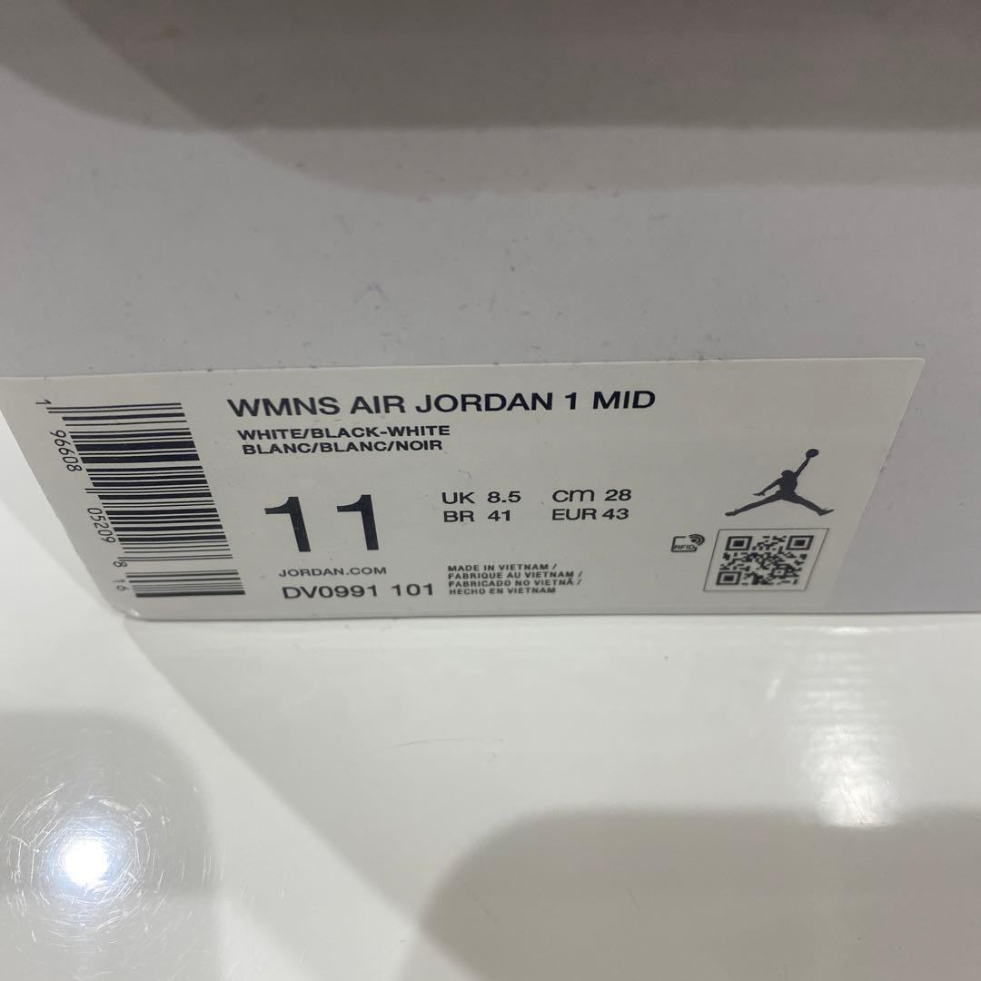 シューズ(男性用) NIKE WMNS AIR JORDAN 1 MID 11