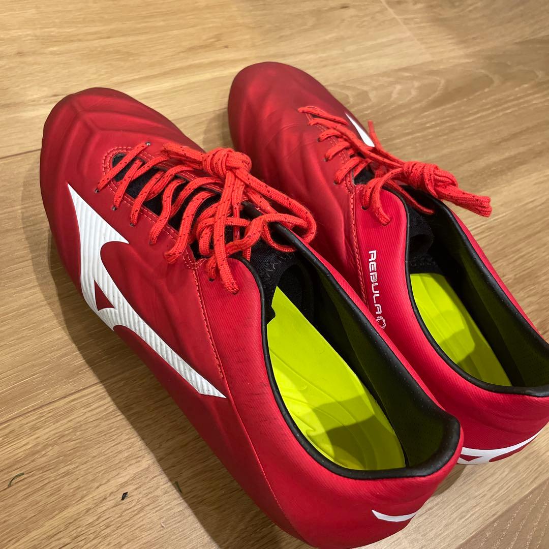 Mizuno Rebula サッカーシューズ 赤