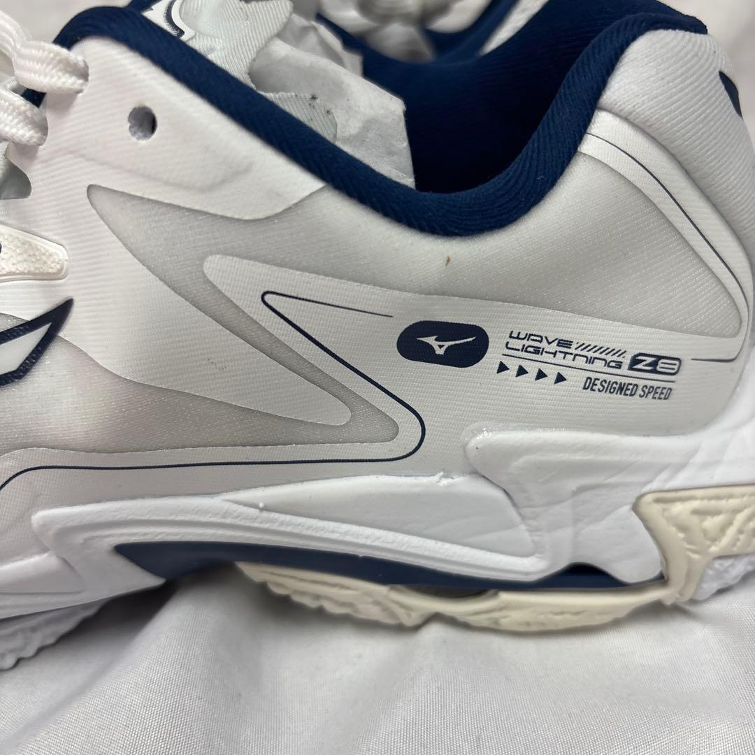 Mizuno Wave Lightning Z8 シューズ　25cm