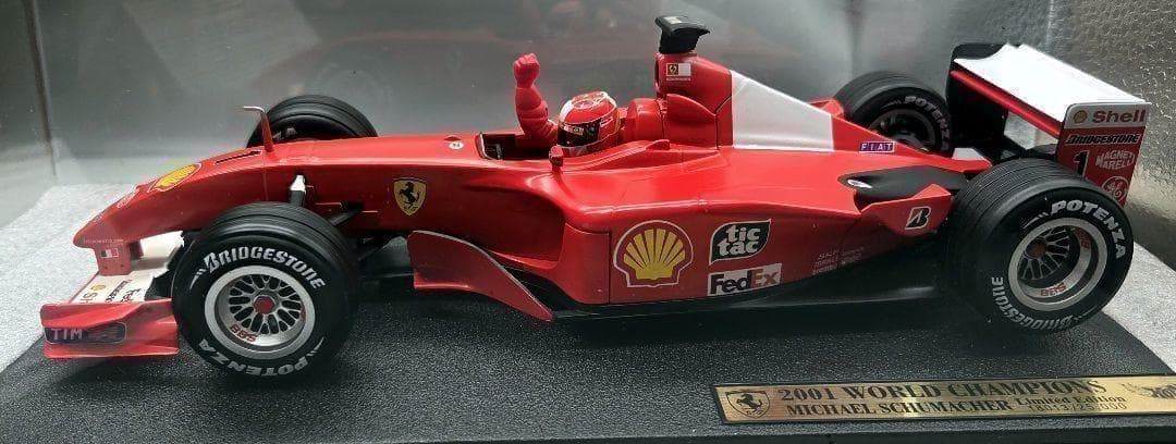 1/18フェラーリ F2001 M.シューマッハ ワールドチャンピオンカー