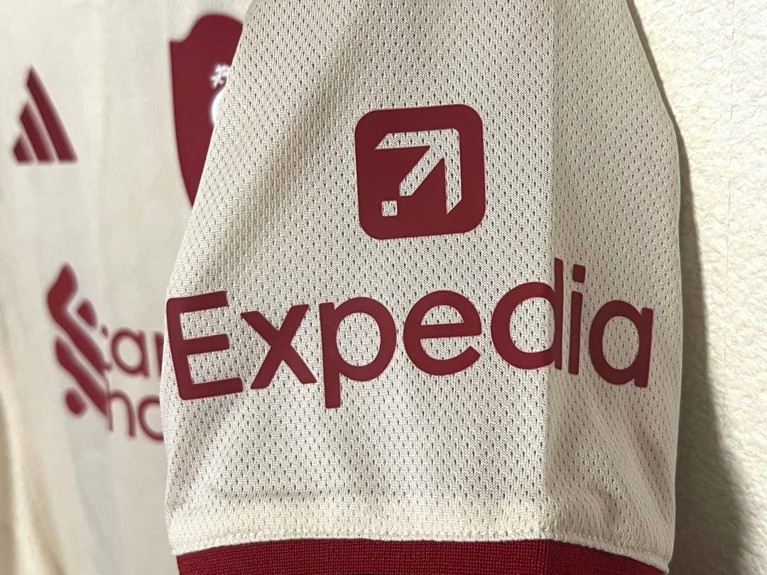 adidas リバプール FC 2025-2026 11番 サラー アウェイ