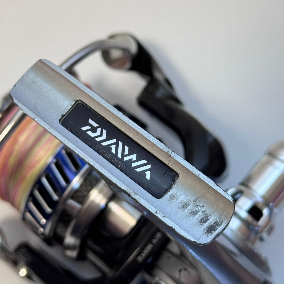 DAIWA 10SALTIGA 4000H スピニングリール