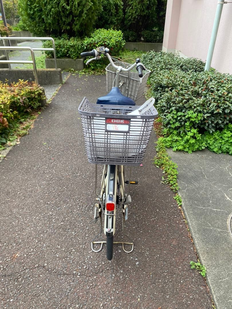 電動アシスト自転車 クリーム色 2カゴ付き