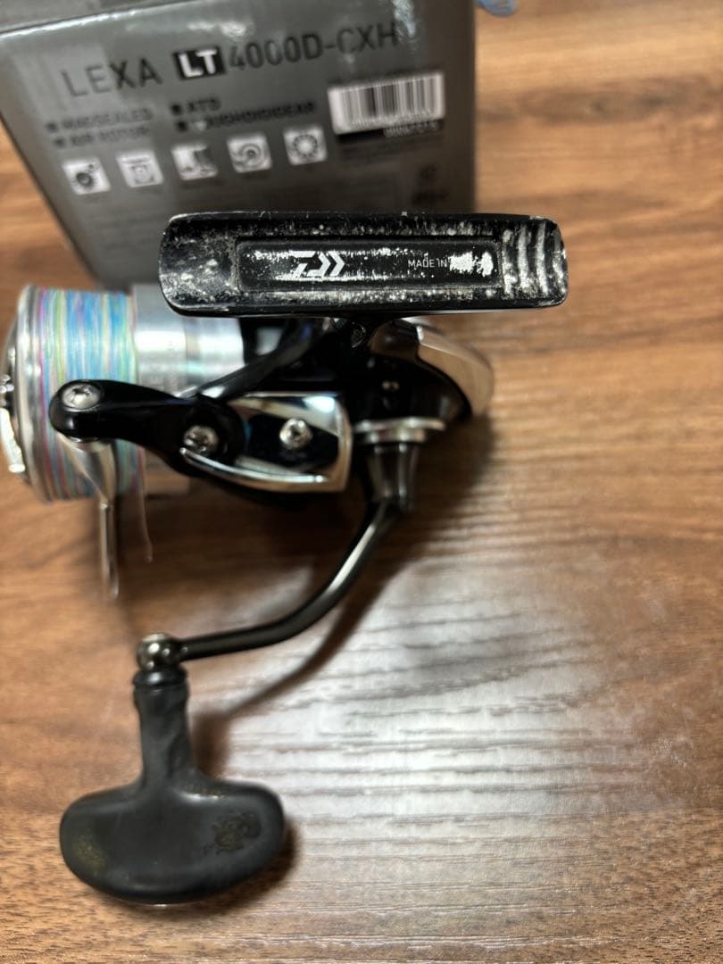19LEXA LT4000D-CXH スピニングリール　レガリス替スプール付き