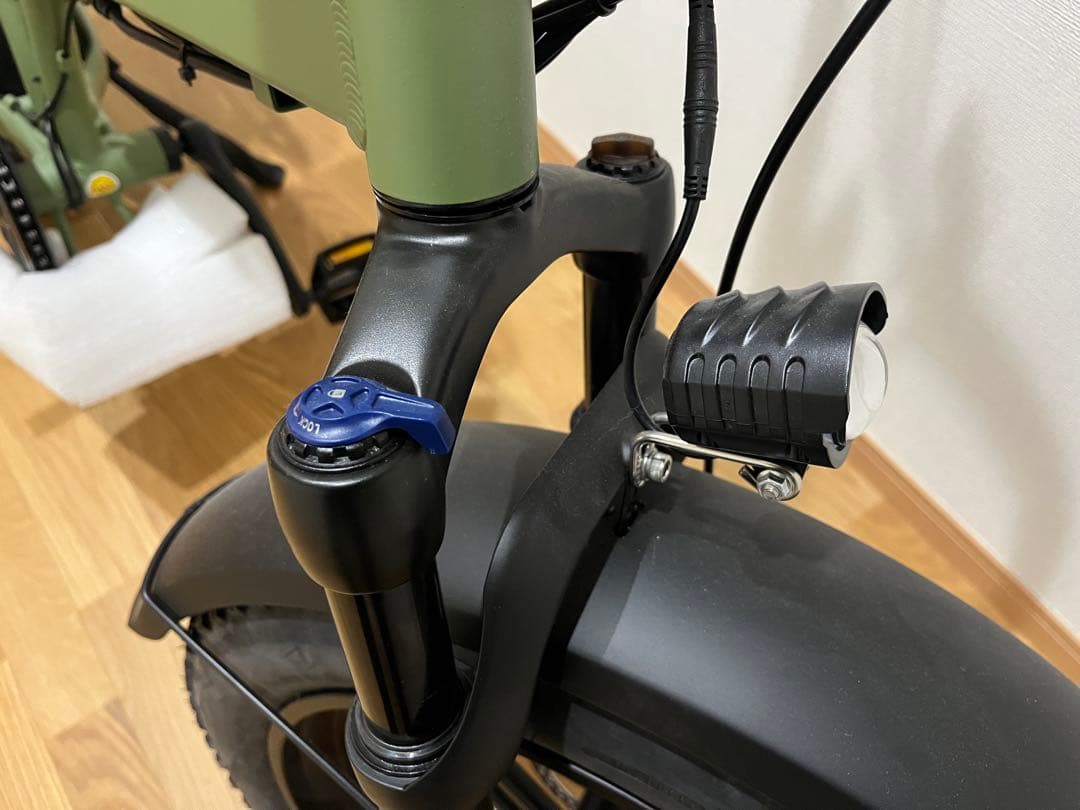 【原則お引き取り来れる方】　未使用品　YADEA　HNT-01 カーキ
