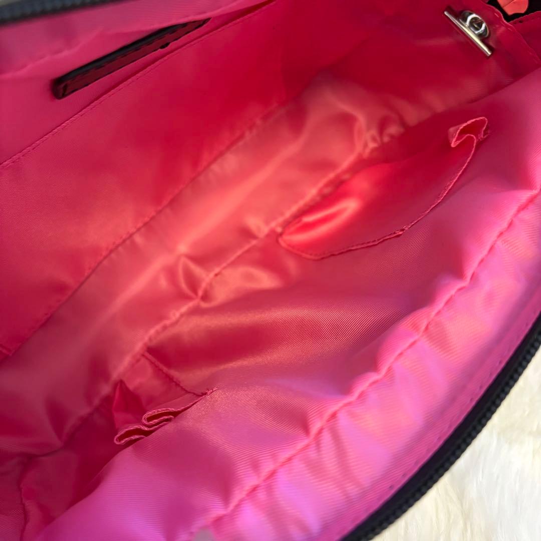 CHANEL ショルダーバッグ