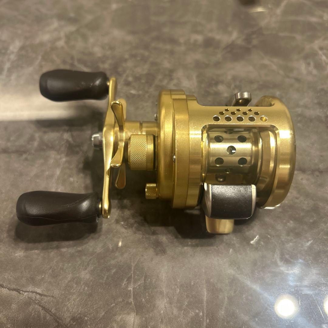 リール SHIMANO CALCUTTA CONQUEST 51