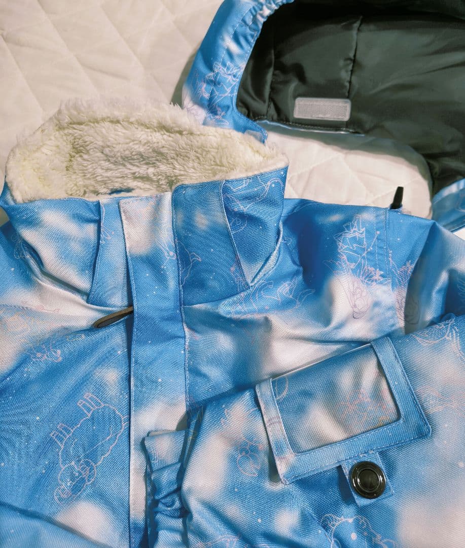 【新品】コスビー　cosby　スキーウェア　雪遊び　セパレート　上下セット　水色