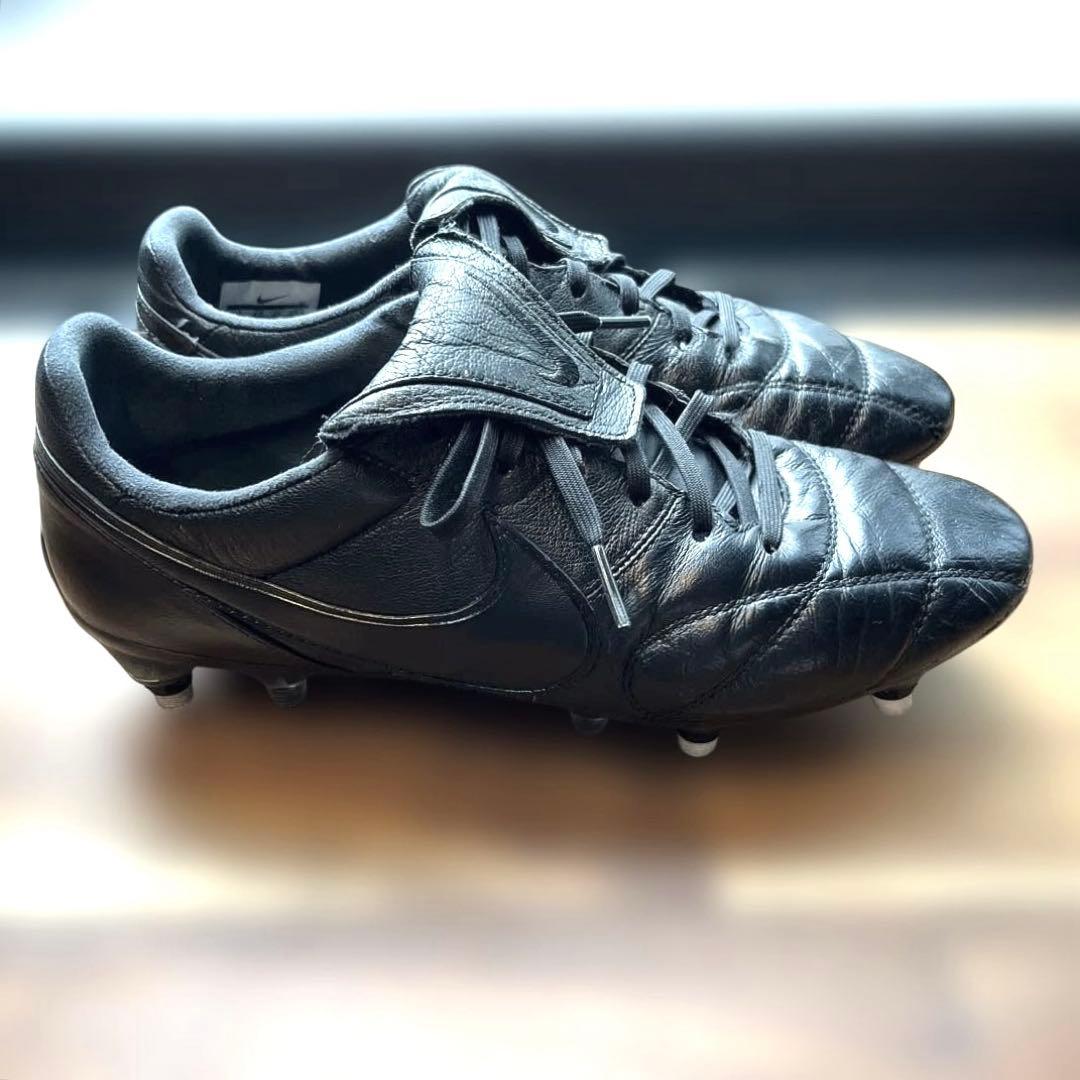 連休最終日お値引きします！！Nike プレミア SG ALL BLACK ACG