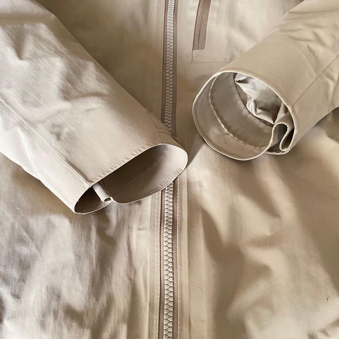 Burton [ak] GORE-TEX ジャケット ベージュ XL