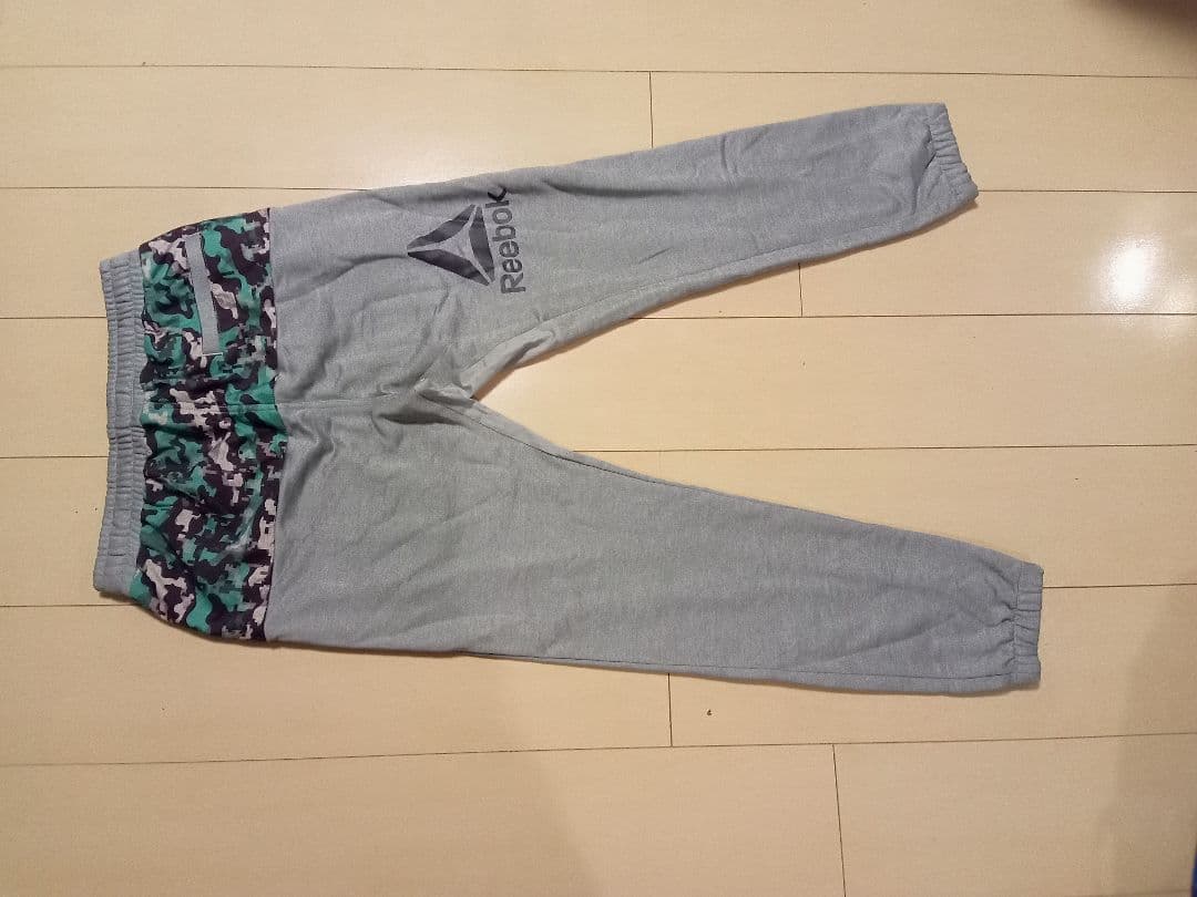 30美品【Reebok】リーボック パーカー型　スウェット 上下セット 灰×迷彩