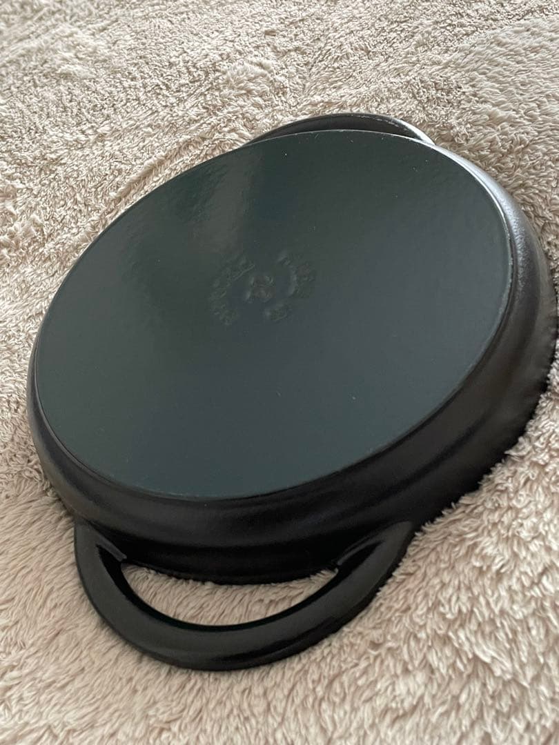 美品　staub ストウブ　ピュアグリル　22cm ブラック　黒