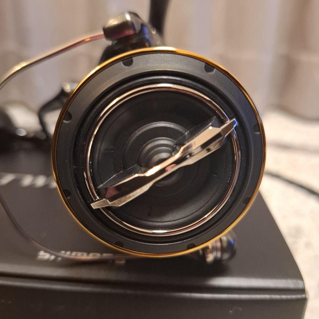 MATSU　ツインパワー 4000MHG スピニングリール