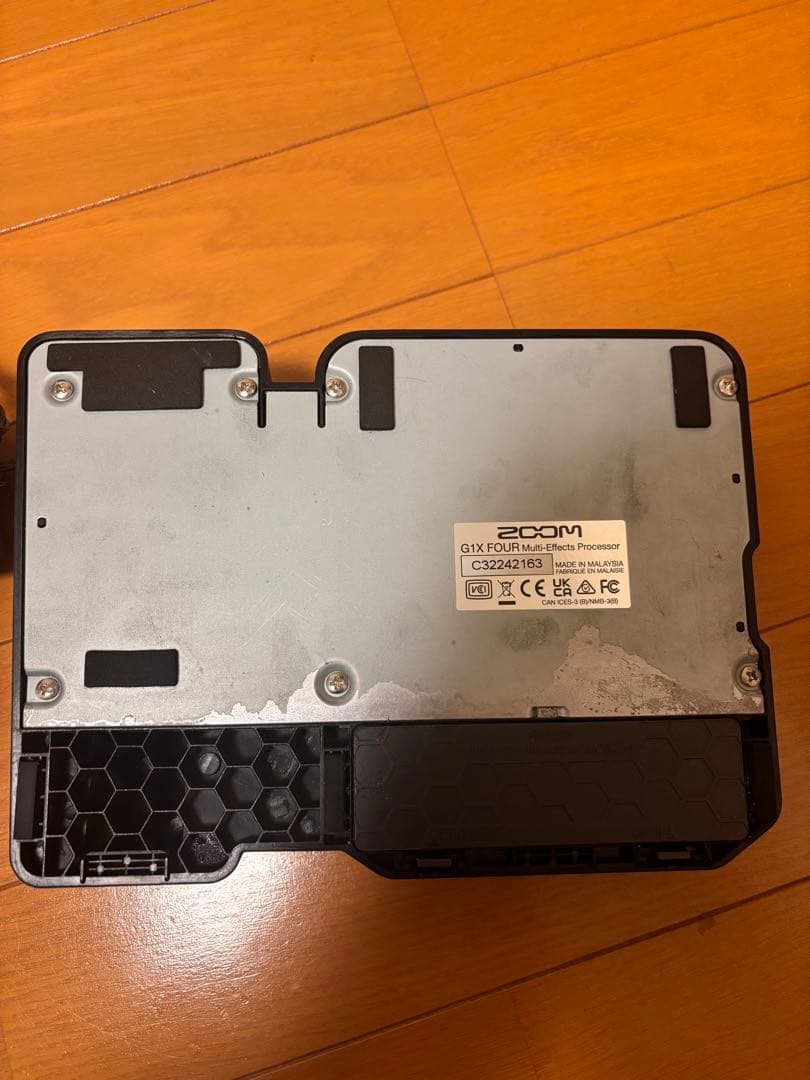 Zoom G1XFour ギターエフェクター