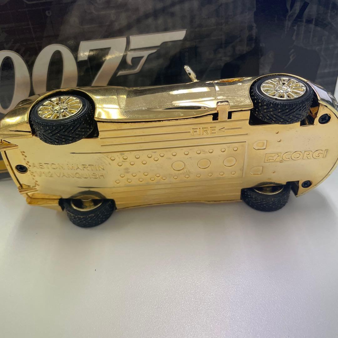 007 1/36 アストンマーチンv12 40周年記念