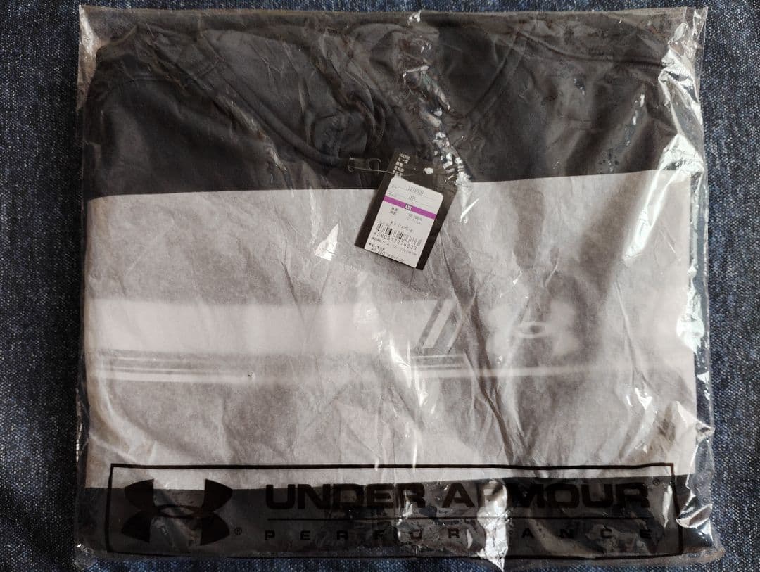 アンダーアーマー　フリース　上下セット　XXL 新品未開封　（黒とグレー）