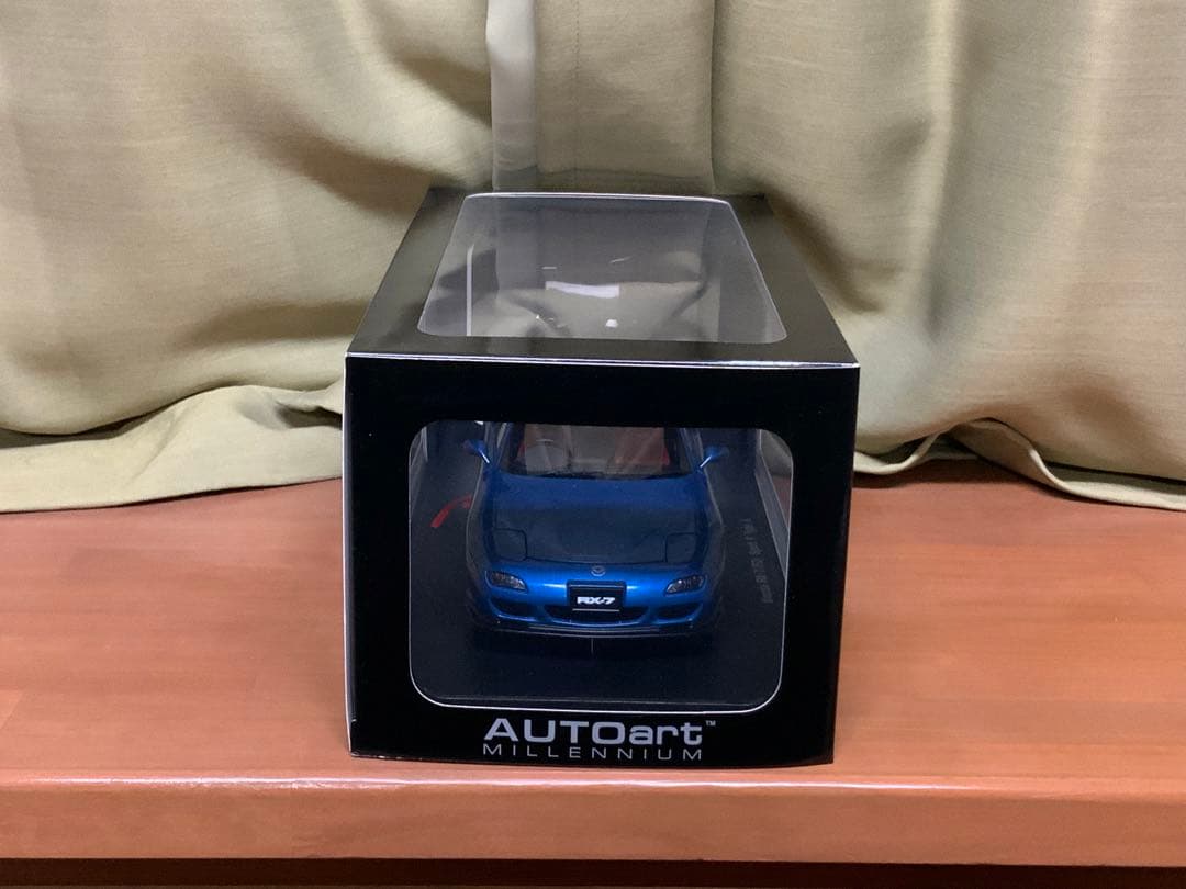 オートアート マツダ RX-7 FD3SスピリットRタイプA ブルー 1/18