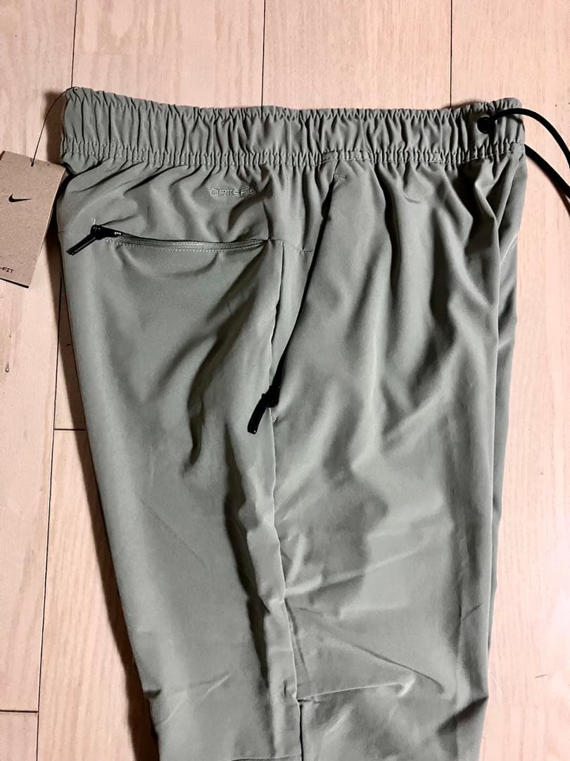 ナイキ メンズ Dri-FIT ストレートレッグ ヴァーサタイルパンツ M 新品