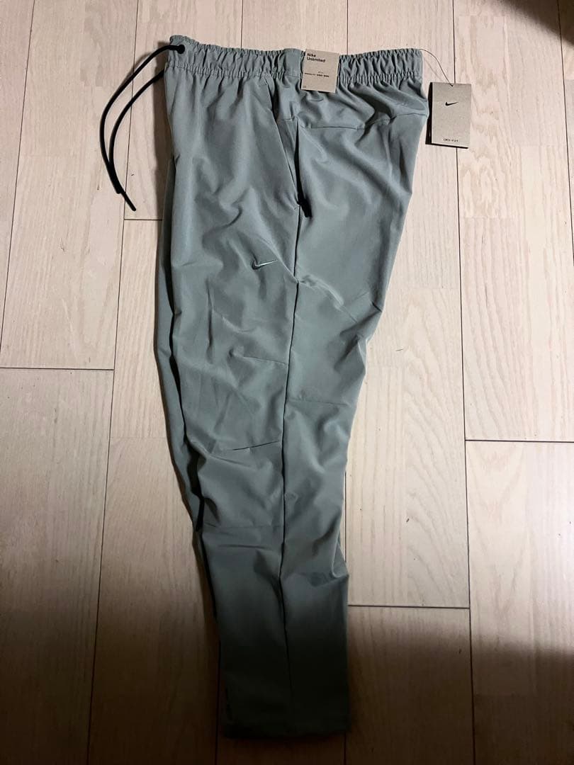 ナイキ メンズ Dri-FIT ストレートレッグ ヴァーサタイルパンツ M 新品