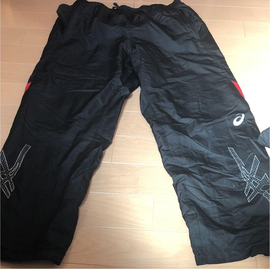 アシックス
