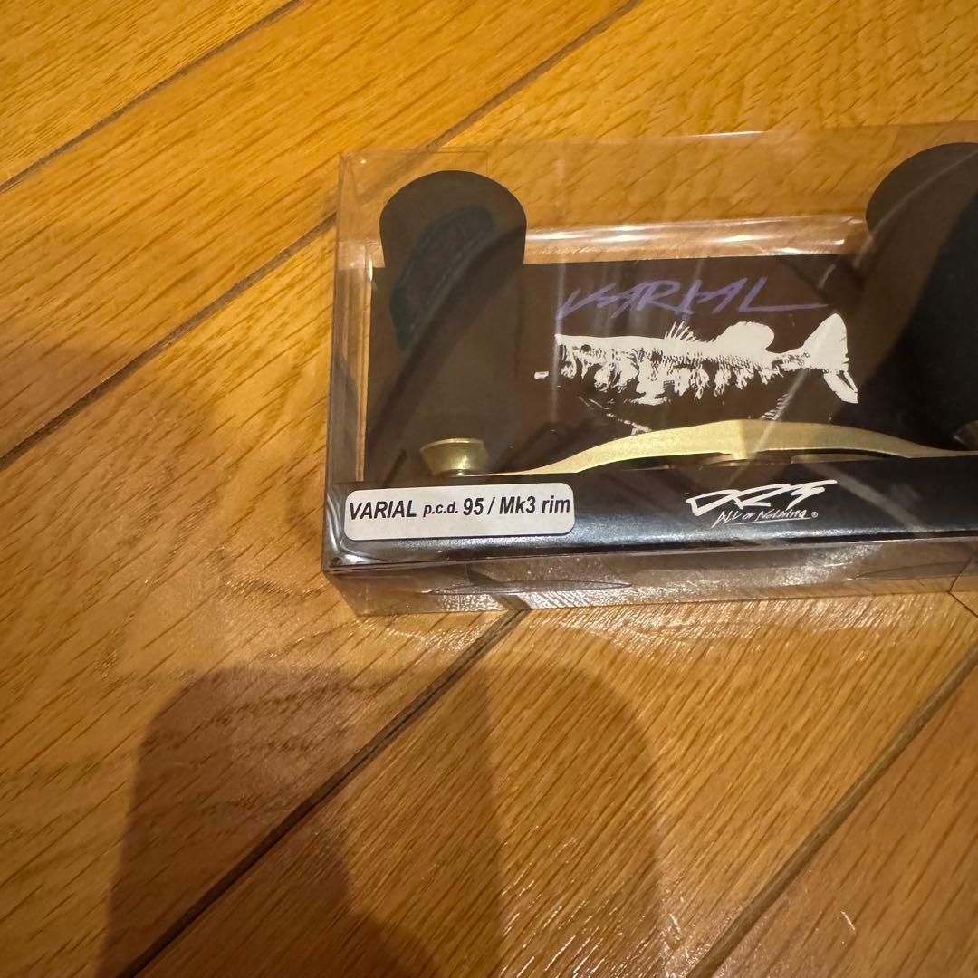 最安　drt バリアル mk3 95mm ゴールド　シマノ右