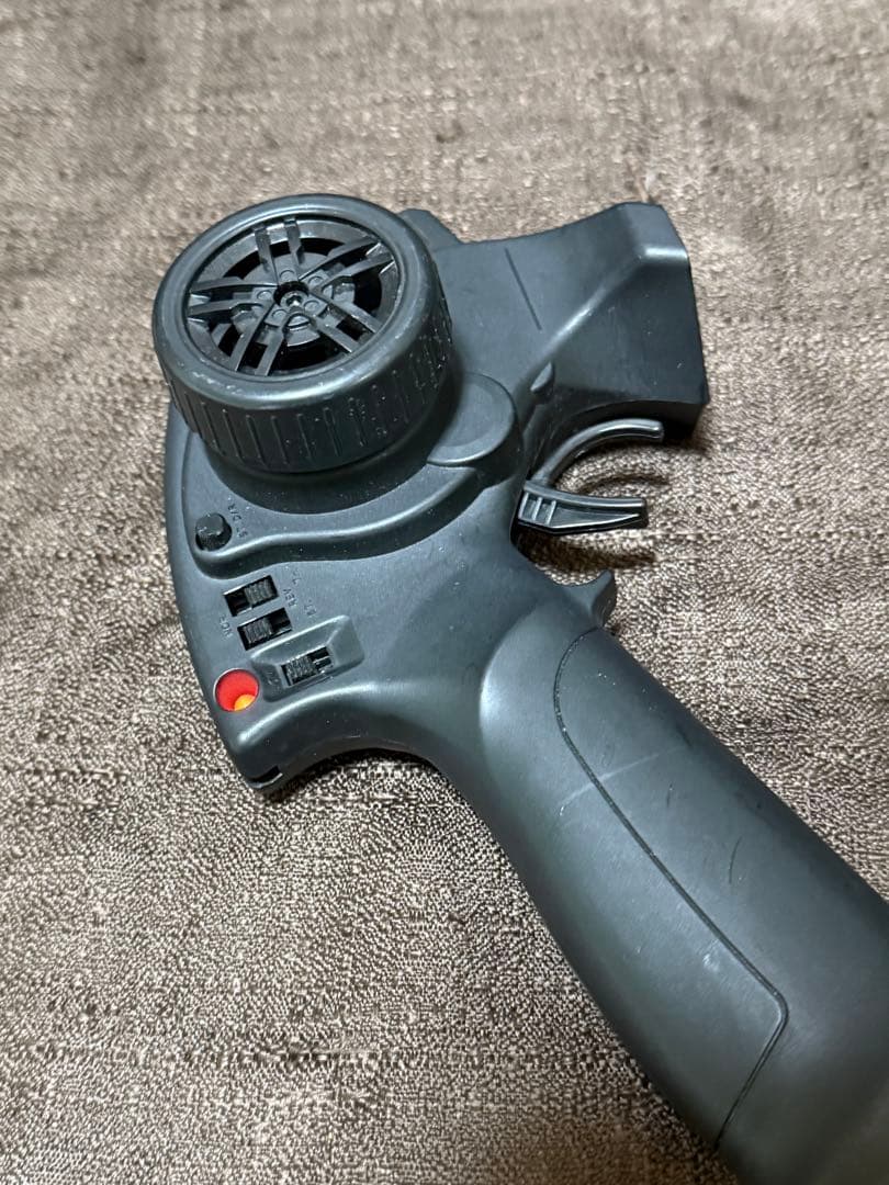 フタバ　2PSK-2.4g R202GF 送受信器　レシーバー　値下げ交渉不可