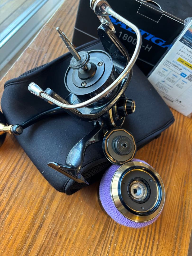 DAIWA 20 SALTIGA 18000-H スピニングリール