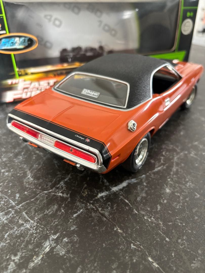 ワイルドスピード1970 Dobge challenger 1/18開封済