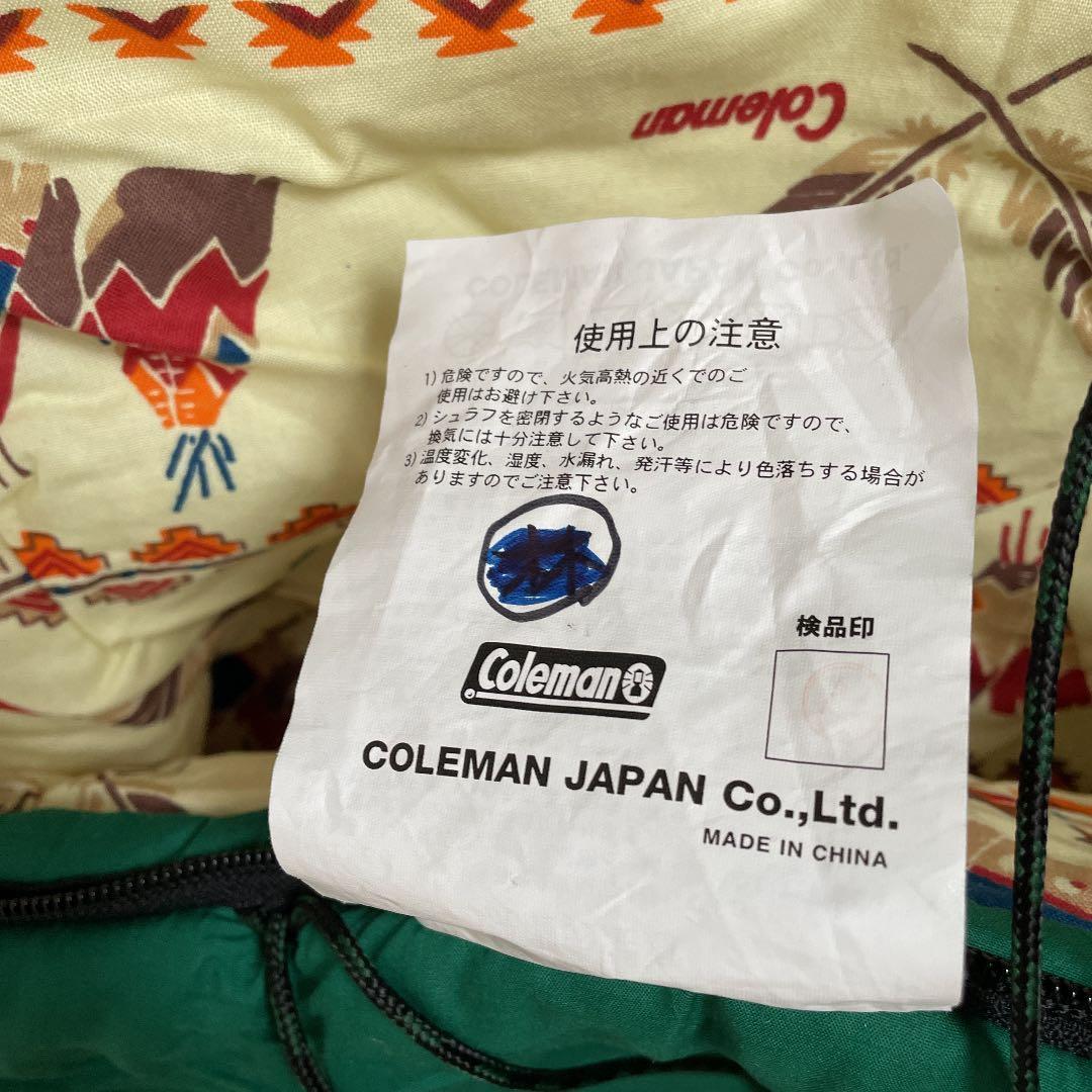 コールマン3シーズン用寝袋です。2回のみ使用済みです。目立った汚れはありません。