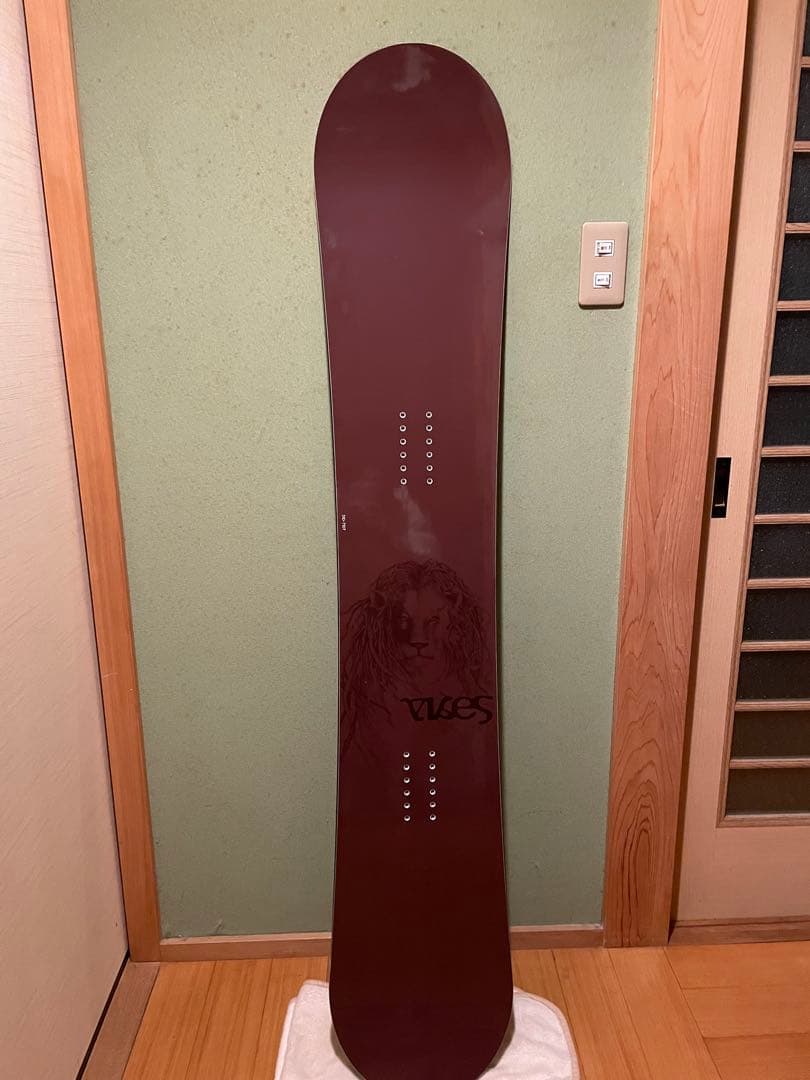 【新品未使用】TWELVE VIBES 158cmスノーボード