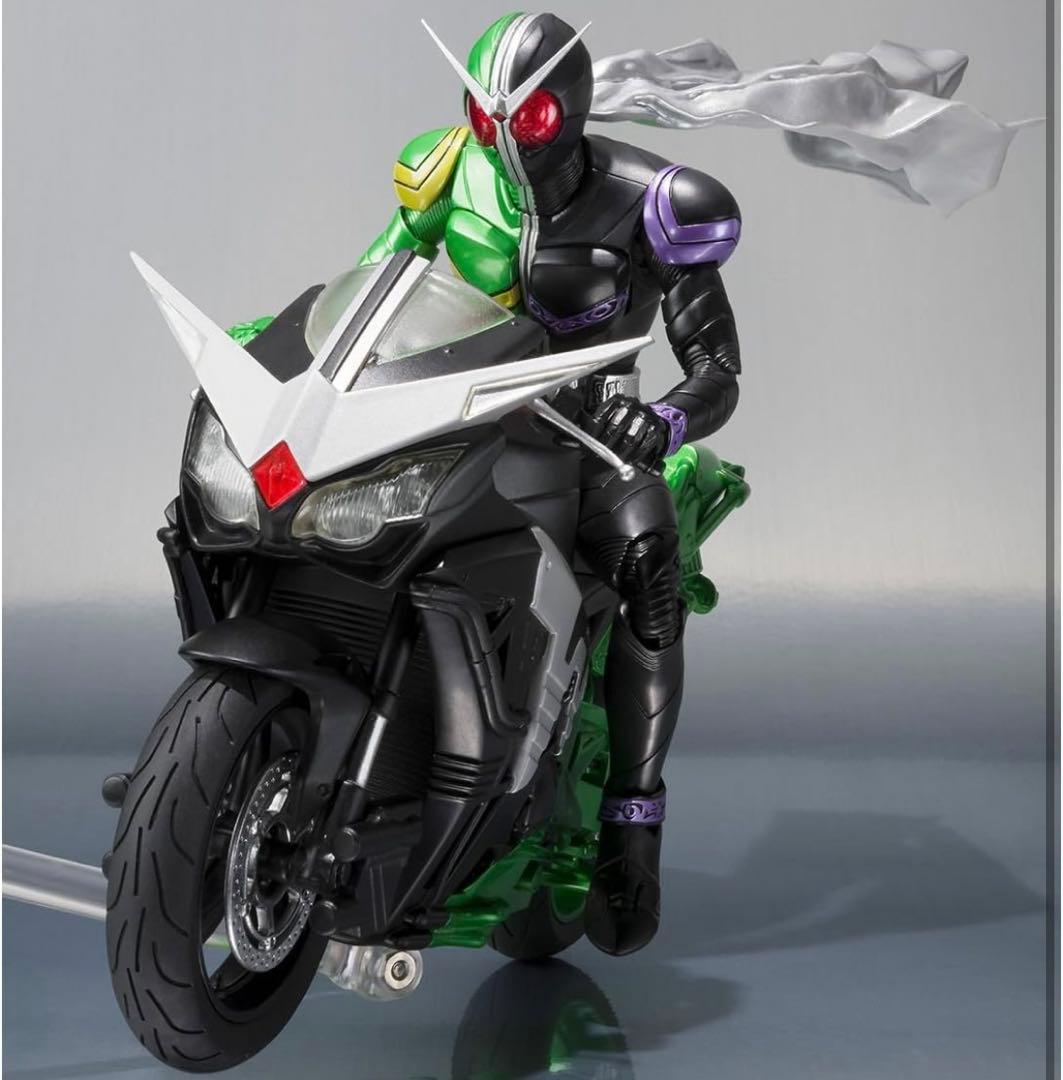 S.H.フィギュアーツ 仮面ライダーW ハードボイルダー