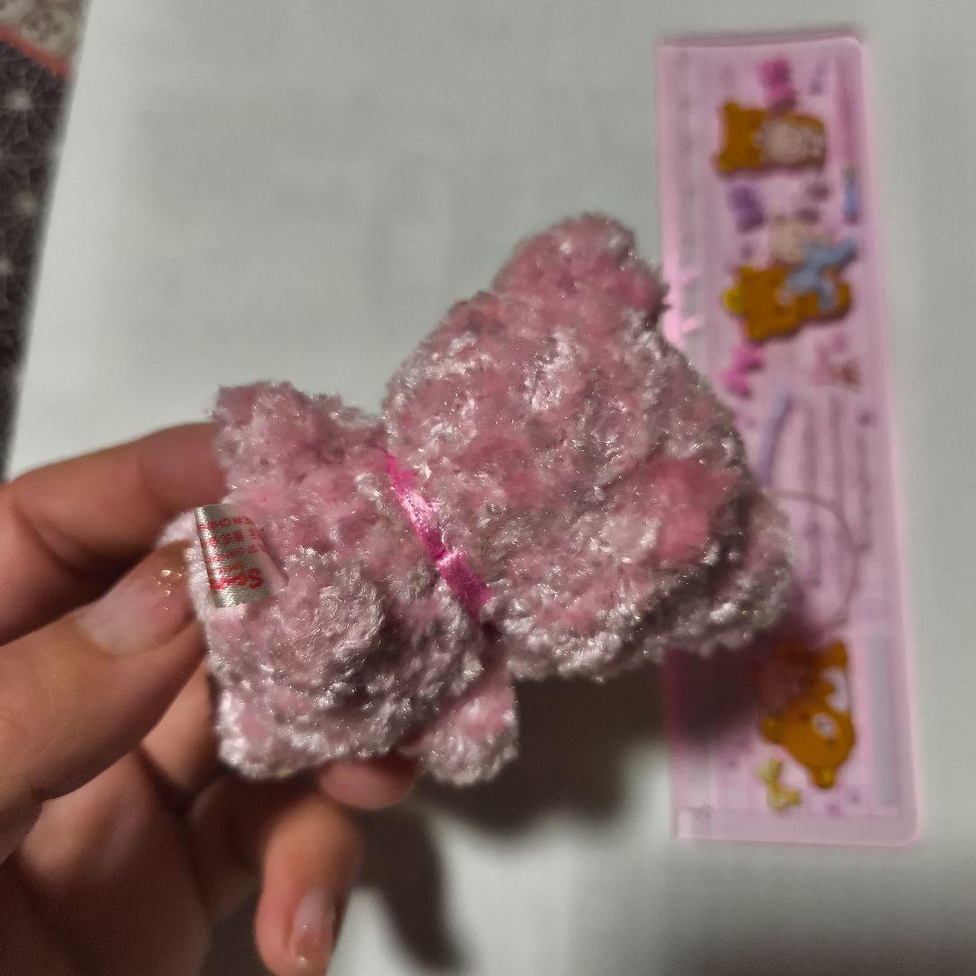 Hello Kittyピンクのクマのぬいぐるみマスコット