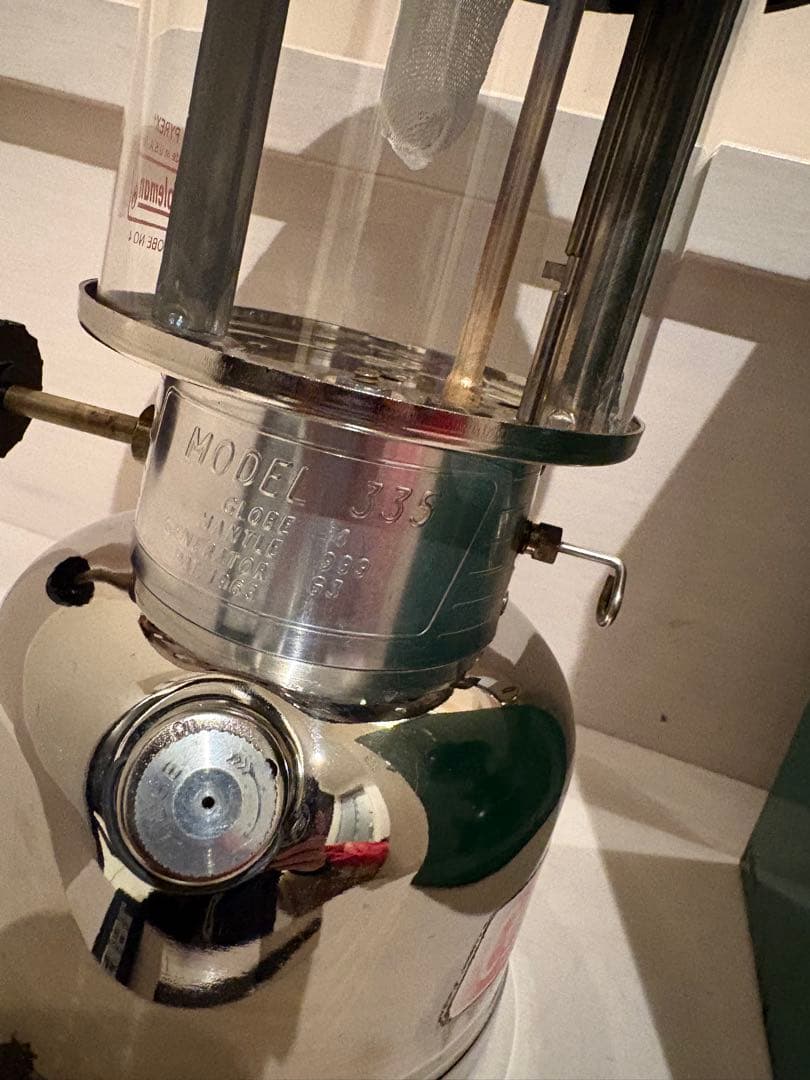 コールマンランタン 335 84年10月ケース付きリメイク済売り切り値段相談可。