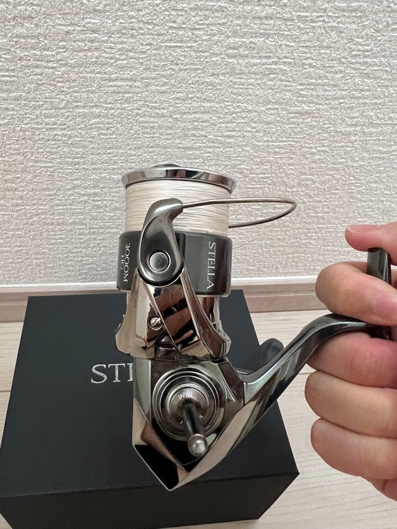 SHIMANO 22 STELLA 3000MHG スピニングリール