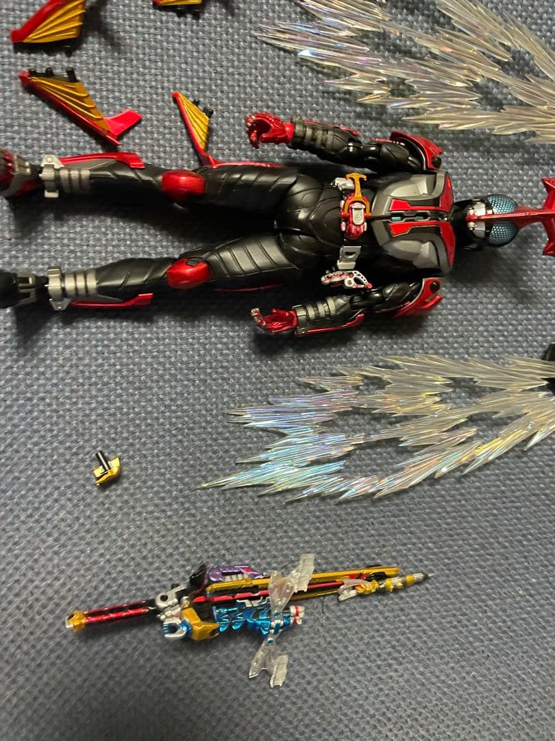 S.H.Figuarts 仮面ライダーカブトハイパーフォーム真骨彫製法