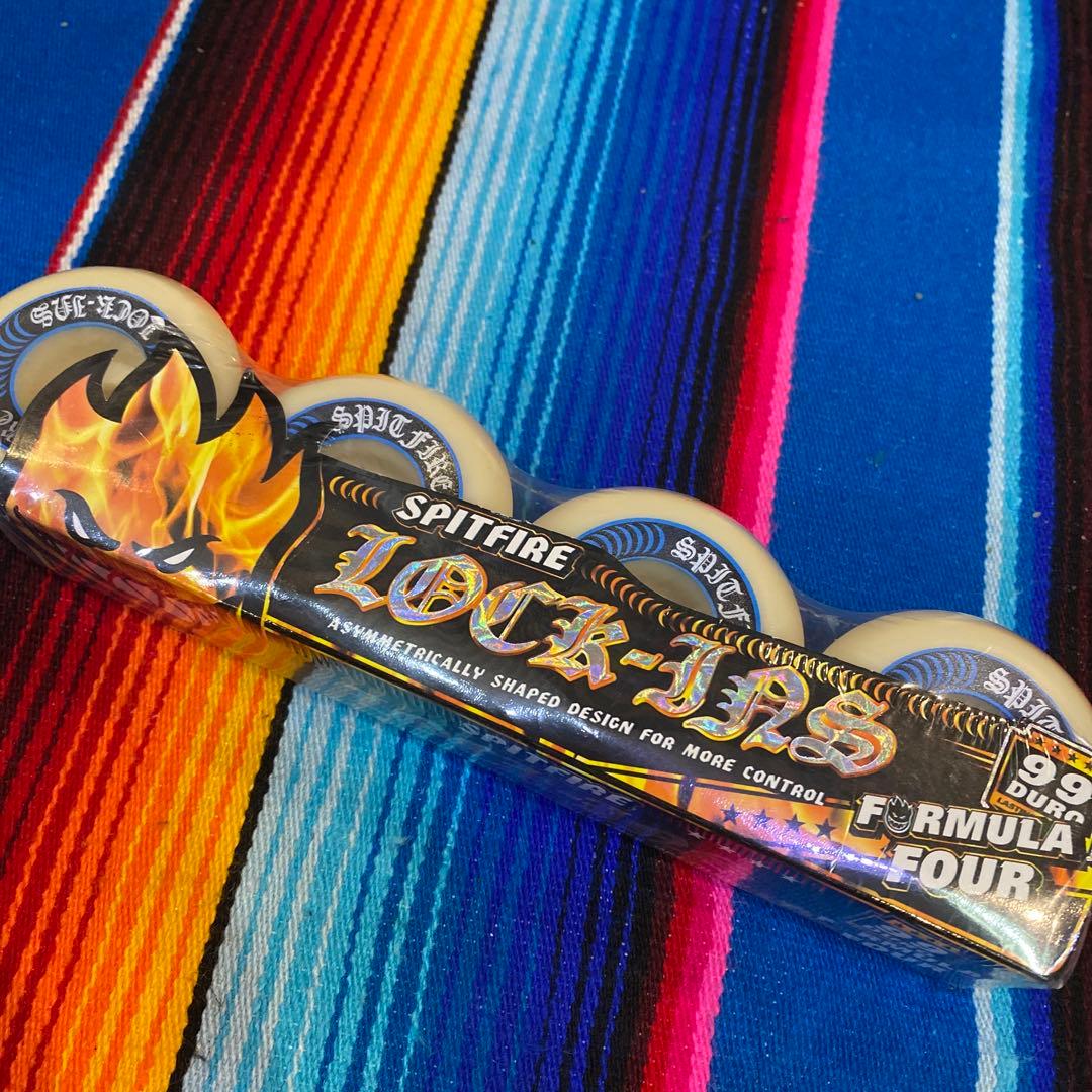 スピットファイヤー　スケートウィール  55mm formula four