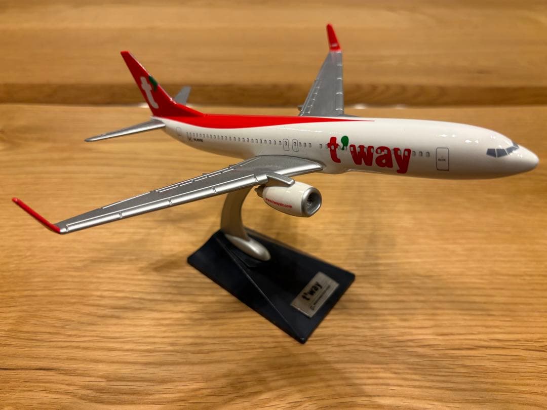 t'way 航空機モデル ホワイト・レッド