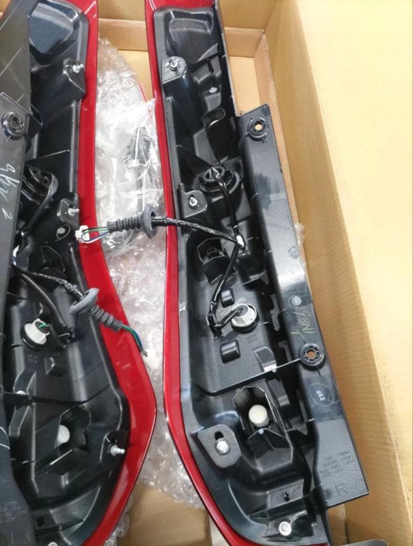 日産 T31 NT31 エクストレイル 後期 テールランプ レンズ 左右セット