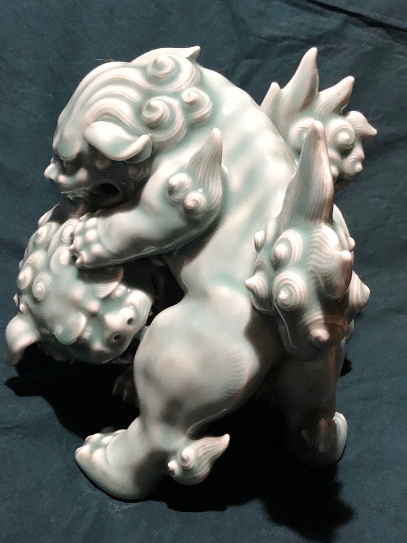 青磁　伊万里　有田　平戸　陶器製 獅子犬 置物 インテリア
